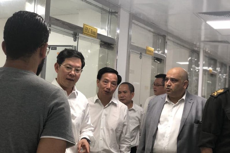 Adel and Secretary of Zhanjiang visit Aquatic Project