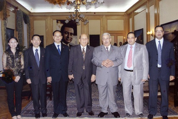 Adel accompanied the mayor of Xiangyang visiting Egypt